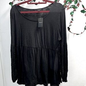 🆕 Torrid Black shirt‎ Size 14-16/1X